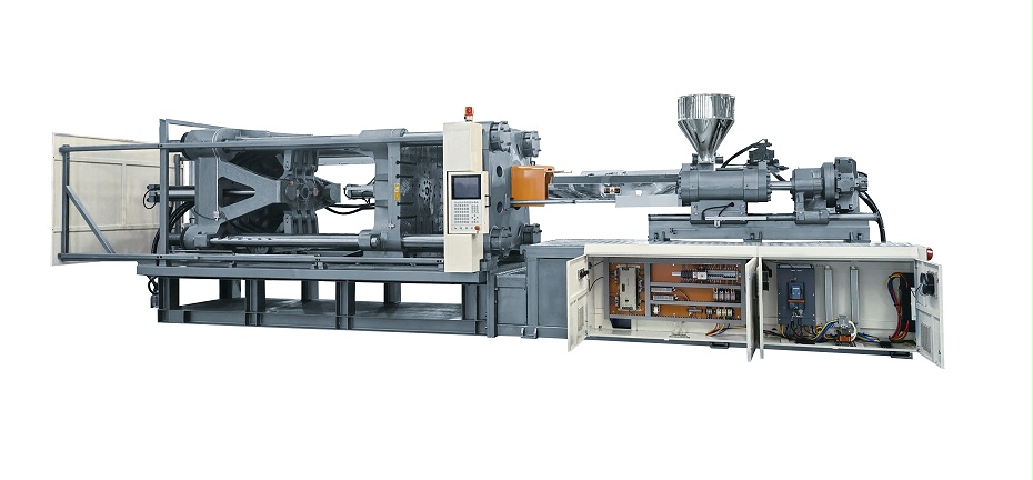 Three-platen injection molding machine